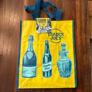 Trader Joe’s 6 Bottle Beverage Tote NWT